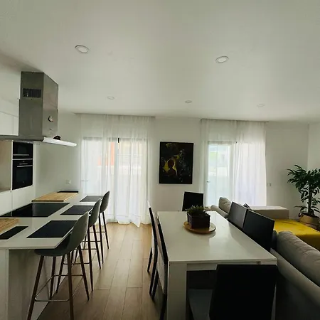 בית נופש Cancelar Kerum House פורטימאו